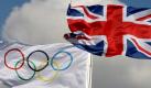 Knapp ein Dreivierteljahr vor Beginn der Olympischen Sommerspiele 2012 ist eine Diskussion um die Sicherheit des Großereignisses in London entbrannt. Der Guardian berichtet, die USA trauten den Briten nicht und wollten für die Sicherheit ihrer Sportler und Funktionäre 1000 eigene Sicherheitsleute, darunter 500 FBI-Beamte einfliegen. Die plötzliche Bedarfssteigerung sorgt in Londoner Sicherheitskreisen für Stirnrunzeln. «Was haben die eigentlich die letzten fünf Jahre getan», fragte einer im Guardian. «Jetzt ist weniger als ein Jahr bis Olympia und sie merken plötzlich, dass sie die doppelte Zahl an Sicherheitsleuten brauchen.» Die Kosten für die Sicherheit der Spiele werden offiziell noch mit 600 Millionen Pfund (700 Millionen Euro) angegeben, dürften sich aber deutlich erhöhen. Foto: dpa