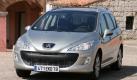 Serienmäßig an Bord: ABS, ESP, Notbremsassistent, Türverriegelung automatisch beim Anfahren, elektrische Fensterheber (vorn) und sechs Airbags.  Foto: pi