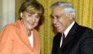 Nachdem Angela Merkel im Jahr 2005 Bundeskanzlerin wurde, begrüßte sie Israels zweites Staatsoberhaupt, das im Deutschen Bundestag eine Rede hielt: Moshe Katsav kam am 31. Mai 2005 nach Deutschland. Foto: dpa