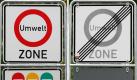 Trotz inzwischen mehr als 50 Umweltzonen ist die Luft in Deutschland 2011 zu stark mit Feinstaub und Stickstoffdioxid belastet gewesen. Foto: Roland Weihrauch/Archiv Foto: dpa