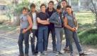 In this 1983 file photo provided by Warner Bros., cast members from the 1983 film 'The Outsiders,' from left, Emilio Estevez, Rob Lowe, C. Thomas Howell, Matt Dillon, Ralph Macchio, Patrick Swayze and Tom Cruise, are shown. Swayze's publicist Annett Wolf says the 57-year-old 'Dirty Dancing' actor died Monday, Sept. 14, 2009, after a nearly two-year battle with pancreatic cancer. (AP Photo/Warner Bros., file) Foto: ap