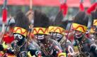 Indonesian soldiers perform a Papua dance during a ceremony to mark the 65th anniversary of Indonesia National Military in Jakarta 05 October 2010. President Susilo Bambang Yudhoyono has instructed the Finance Minister, Defence Minister and the Indonesian Military Chief to prepare a policy to provide welfare for the soldiers in accordance with their duties and responsibilities. President Susilo Bambang Yudhoyono presided over a ceremony on parade and procession to commemorate the anniversary. EPA/ADI WEDA +++(c) dpa - Bildfunk+++ Foto: dpa
