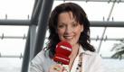 Wenn es um Motorsport geht, dann ist Tanja Bauer die richtige Adresse. Sie moderierte bereits seit 1996 diverse Sportsendungen in Österreich und seit 2001 auch bei Sky (früher Premiere) in Deutschland die Formel 1. Damit ist sie übrigens die einzige Frau im deutschsprachigen Raum. Foto: Sky