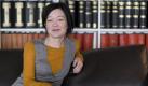 Das Online-Lexikon ist ein Männerverein. Sue Gardner, Geschäftsführerin der Wikimedia Foundation, will für mehr weibliche Beteiligung sorgen - und so für mehr Qualität. Foto: Sebastian Kahnert Foto: dpa