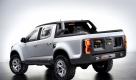 Kraftreserven bringt der 2,8-Liter-Turbodiesel.  Foto: pi