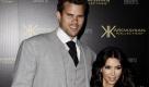 Kim Kardashian und und ihr Verlobte, der NBA-Basketball-Spieler Kris Humphries kommen zu die Lancierung ihre Mode-Kollektion fr die Kaufhauskette Sears in Los Angeles. Die It-Girl und ihr liebste geben sich am Samstag (20.08.2011) das Ja wort. Foto: dapd