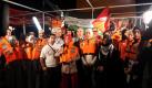 Am Tag vor dem Angriff auf die «Solidaritätsflotte» halten pro-palästinensische Aktivisten eine Pressekonferenz an Bord der «Mavi Marmara». Foto: dpa