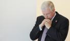 Politik ist nicht mein Leben meint Roland Koch. Foto: dpa