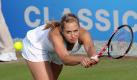 Sabine Lisicki returniert einen Ball im Viertelfinale von Birmingham gegen die Slowakin Magdalena Rybarikova. Foto: Roger Parker. Foto: dpa