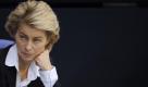 Allein gegen den Rest der CDU? Von der Leyen fordert Mindestlöhne. Foto: dapd