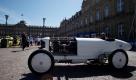 Der ehemalige Formel 1 Pilot Jochen Mass fährt in Stuttgart Zuffenhausen auf dem Schlossplatz während eines Geburtstagskorsos anlässlich des Automobilsommers 2011 mit einem Mercedes-Benz Blitzen-Benz. Zum 125-jährigen Jubiläum des Automobils fuhren 125 Oldtimer und aktuelle Modelle der Marken Mercedes-Benz, Porsche und Audi einen Autokorso zum Stuttgarter Schlossplatz.
 Foto: dapd
