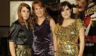 Prinzessin Beatrice (l.) mit ihrer Mutter Sarah Ferguson (M), der Herzogin von York und ihrer Schwester Prinzessin Eugenie. Beatrice fand sich 2008 vollschlank auf den Titelseiten der Klatschpresse wieder und nahm sich fortan vor, abzunehmen. Das ist ihr auch gelungen, allerdings besteht auch bei der 22-jährigen Enkelin der Queen die Gefahr, es deutlich zu übertreiben. Bilder vom Januar 2011 zeigen eine sehr dünne Beatrice und geben Anlass zur Sorge. Hat auch sie der Prinzessinnen-Fluch ereilt? Foto: dapd