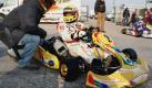 In Lonato am Gardasee bereitet sich Formel 1-Weltmeister Lewis Hamilton auf eine schnelle Runde vor. Foto: AP