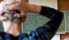 Die Gewöhnung an einen normalen Tagesrhythmus fällt vielen Schulschwänzern schwer. Sie brauchen einen straff organisierten Ablauf. Ein normaler Stundenplan überfordert die Betroffenen jedoch. Sie benötigen spezielle Förderung. Foto: dpa