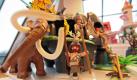Malta, Spanien, Tschechien: Die kleinen Figuren der Playmobil-Familie werden längst nicht mehr nur in Deutschland produziert. Bereits zwei Jahre nach der Firmengründung im Jahr 1969 wurde das Werk auf Malta eröffnet, 1983 kam Spanien dazu und 2006 Tschechien. Foto: dpa
