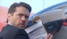 ...zerrt er die Beifahrerin auf den Fahrersitz und hofft, dass sie den Kaufvertrag noch unterschreibt. Was Fitz nicht weiß, ist... Foto: Comedy Central