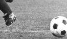 *Auschnitt von:

ARCHIV - Bayern-Torjäger Gerd Müller spielt den Ball im Münchner Olympiastadion im Fußball-Bundesligaspiel FC Bayern München gegen Hamburger SV (Archivfoto vom 10.11.1973). Der 'Bomber der Nation' war 1970 WM-Torschützenkönig mit zehn Toren. In 427 Bundesligaspielen traf er 365mal. Siebenmal avancierte er zum Torschützenkönig. Foto: Istvan Bajzat (zu dpa-KORR: ' Die Bundesliga: das zweitliebste Kind der Deutschen' vom 18.08.2009) +++(c) dpa - Bildfunk+++ Foto: dpa