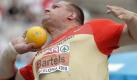 Ralf Bartels stößt die Kugel zu EM-Bronze. Foto: dpa