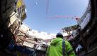 Seit April 2007 befindet sich die Elbphilharmonie in Hamburg im Bau, 2010 sollten darin eigentlich schon Konzerte gespielt werden. Doch nach mehreren Verzögerungen wird nun erst 2014 oder 2015 mit einer Fertigstellung gerechnet. Grund dafür waren fortwährende Streitigkeiten zwischen der Stadt Hamburg und dem Essener Baukonzern Hochtief. Dabei ging es vor allem um gebäudetechnische Sicherheitsbedenken. Hochtief streikte, Hamburg drohte mit Kündigung der Verträge. Foto: Philipp Guelland/dapd