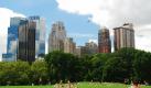 Der Central Park liegt mitten in Manhattan. Er ist der Treffpunkt von Sonnenanbetern, Joggern und Spaziergängern.  Foto: dpa