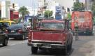 Stoßstange an Stoßstange pressen sich klappernde Rostlauben vom Typ Peugeot 504, Ford Falcon, Renault 9 oder VW Magnum durch die zumeist überfüllten Gassen, Straßen und Prachtmeilen. Foto: press-inform
