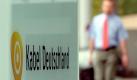 Kabel Deutschland verklagt die Deutsche Telekom wegen der hohen Nutzungsentgelte für Kabelkanäle. Foto: Daniel Karmann  Foto: dpa