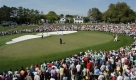 Zuschauermagnet: Mehrere Tausend Fans verfolgen Tiger Woods in Augusta auf Schritt und Tritt. (Foto)
