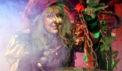Hexen sind in vielen Märchen fester Bestandteil - nicht nur in Deutschland. In Russland heißen die zumeist hässlich-überzeichneten Figuren Baba Jaga. Die englische Folklore kennt die Flusshexe Jenny Greenteeth. Und selbst in Japan gehören sie zum kulturen Gut - wie die Berghexe Yamauba. Foto: dpa