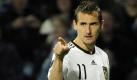 Die DFB-Auswahl ist mit Miroslav Klose in der Rangliste geklettert. Foto: Marius Becker Foto: dpa