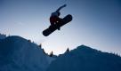 Wintersportler wie diese Snowboarderin in Braunlage im Harz kommen derzeit voll auf ihre Kosten. Foto: dapd