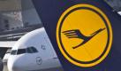  Bei Lufthansa soll die Flotte soll bis zum Jahr 2014 nicht wachsen, Strecken werden gestrichen, und auch an die Gehälter und Altersversorgung will die Konzernführung ran. Foto: Frank Rumpenhorst/Archiv Foto: dpa