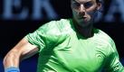 «Ich hau Dich gleich...» - Wild entschlossen fixiert Rafael Nadal in seinem Australian-Open-Match gegen Tommy Haas den Ball. Foto: Barbara Walton Foto: dpa