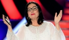 ARCHIV - Die griechische Sängerin Nana Mouskouri tritt am 07.02.2008 beim 'Winterfest der Überraschungen' in Riesa auf. Die dunkelhaarige Frau mit der markanten Brille wird am Dienstag (13.10.2009) 75 Jahre alt. Foto: Andreas Lander (zu dpa-Korr. 'Nana Mouskouri wird 75 - Beifall wird nie enden' vom 07.10.2009) +++(c) dpa - Bildfunk+++ Foto: dpa