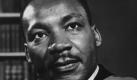 Der US-amerikanische Bürgerrechtler und Baptistenpfarrer Martin Luther King erhielt 1964 den Friedensnobelpreis. Er kämpfte für die Rechte farbiger US-Amerikaner. 1968 wurde King in Memphis ermordet. Am Rande bemerkt:Der Nobelpreis wird heute nur dann vergeben, wenn der Kandidat bei Bekanntwerden der Auszeichnung noch lebt. Foto: dpa
