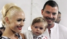 US-Sängerin Gwen Stefani (38, Archivfoto vom 05.09.2007) mit Sohn Kingston und ihrem Ehemann, dem britischen Rocker Gavin Rossdale (42), sind zum zweiten Mal Eltern geworden. Wie die US-Zeitschrift «People» berichtete, brachte die No-Doubt-Sängerin das Baby, einen Jungen, am Donnerstag in Los Angeles zur Welt. Sie wollten ihr zweites Söhnchen Zuma Nesta Rock Rossdale nennen, hieß es. Ihr erstes Kind, Kingston James McGregor, war im Mai 2006 geboren worden. Die Eltern sind seit sechs Jahren verheiratet. EPA/PETER FOLEY +++(c) dpa - Bildfunk+++ Foto: dpa