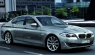 Im Sommer nächsten Jahres folgt dann der ebenfalls überarbeitete BMW 520d als Basisdiesel. Erstarkt auf 184 PS und mit 380 Nm Drehmoment gewappnet, soll sich der Vierzylinder als Handschalter mit gerade einmal fünf Litern Diesel zufrieden geben. Foto: press-inform