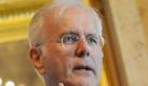 Harald Schmidt macht weiter - allerdings bei einem neuen Sender. Foto: Britta Pedersen Foto: dpa