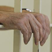 Eine lange Weile hinter Gittern (Foto)