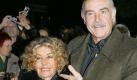 Der britische Schauspieler Sean Connery und seine Ehefrau Michelle kommen am Samstag (03.12.2005) in Berlin zurVerleihung des Europäischen Filmpreises. Der Preis wird zum 18. Mal vergeben. Foto: Soeren Stache dpa/lbn +++(c) dpa - Bildfunk+++ Foto: dpa