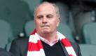 Uli Hoeneß schmeckt die neue BVB-Dominanz nicht. Der Bayern-Präsident attackierte Dortmunds Geschäftsführer Hans-Joachim Watzke. Foto: dpa