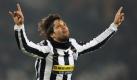 Diego: Das verschenkte Jahr bei Juventus Turin will er so schnell wie möglich vergessen. Für 15 Millionen Euro lotste Manager Dieter Hoeneß den 25-Jährigen zum VfL Wolfsburg. Die Bundesliga empfängt den Zauberfuß mit offenen Armen. Foto: dpa