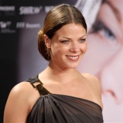 Jessica Schwarz spielt die Hauptrolle im Film Romy.