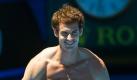 Britain's Andy Murray strikes a pose during a training session for the Australian Open tennis championships in Melbourne, Australia, Sunday, Jan. 18, 2009. Murray is preparing for the Australian Open tennis championships, which get underway on Monday Jan. 19. (AP Photo/Dita Alangkara) Foto: ap