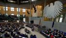 Der Bundestag bekommt mehr Rechte bei der Entscheidung über Euro-Hilfen. Foto: Tim Brakemeier/Archiv Foto: dpa