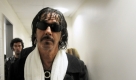 Hugo Egon Balder macht den Rocker im Tatort. Mit seiner eigenen Band Rudolf Rock Allstars steuert er Stücke wie Liebling oder Alles steht still bei. Natürlich gerät der zwielichtige Geselle auch noch unter Mordverdacht. Foto: ard