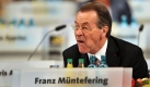 Klare Kante? Franz Müntefering nimmt auf demDresdner Parteitag seinenAbschied vom SPD-Parteivorsitz. Foto: dpa