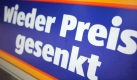 Der Preiskrieg im Einzelhandel geht weiter. Auch Lebensmittel-Discounter Aldi kündigt nun an, die Preise für viele Produkte zu senken. Foto: dpa