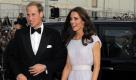 Prinz William und Herzogin Catherine sind seit Samstag in Los Angeles. Am Abend besuchten sie gemeinsam die BAFTABrits to Watch 2011, an der zahlreiche Hollywood-Promis wie Tom Hanks, Jennifer Lopez und Blake Lively teilnahmen. Ob die alle nur gekommen waren, um einen Blick auf das sympathische Prinzenpaar zu erhaschen? Foto: dapd