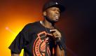 Ein muskelbepacktes Kraftpaket  so kennt man Rapper Curtis Jackson alias 50 Cent. Doch er ist nicht nur Rapper, sondern auch Schauspieler. Mit Leib und Seele. Und mit vollem Körpereinsatz. Für seine Rolle als krebskranker Footballspieler im Drama Things Fall Apart verlor Fiddy ganze 24 Kilo und war so abgemagert, dass seine Fans geschockt waren.  Foto: dpa