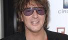 Richie Sambora beging die klassischste aller Promi-Sünden: Der Bon-Jovi-Gitarrist wurde 2008 betrunken am Steuer seines Autos erwischt. Nach der Trennung von Schauspielerin Heather Locklear hatte der Musiker häufiger mit Alkoholproblemen zu kämpfen. Seine Ex ist allerdings auch kein Kind von Traurigkeit ... Foto: ap